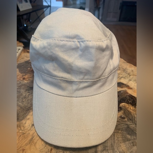 Stylish White Cadet Cap - Adjustable & Versatile - Picture 7 of 7